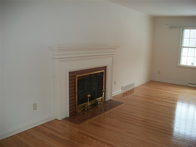 16 Berkley Road Schenectady, NY 12302 - Photo 3 of 12 Photo 3