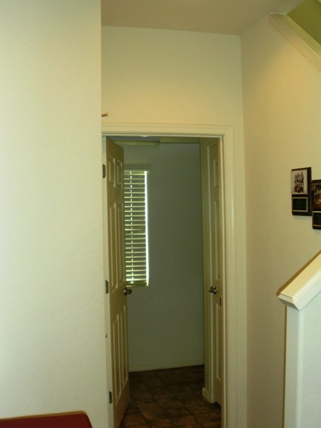569 North Ranger Trail Gilbert, AZ 85234 - Photo 10 of 21 LaundryRm1