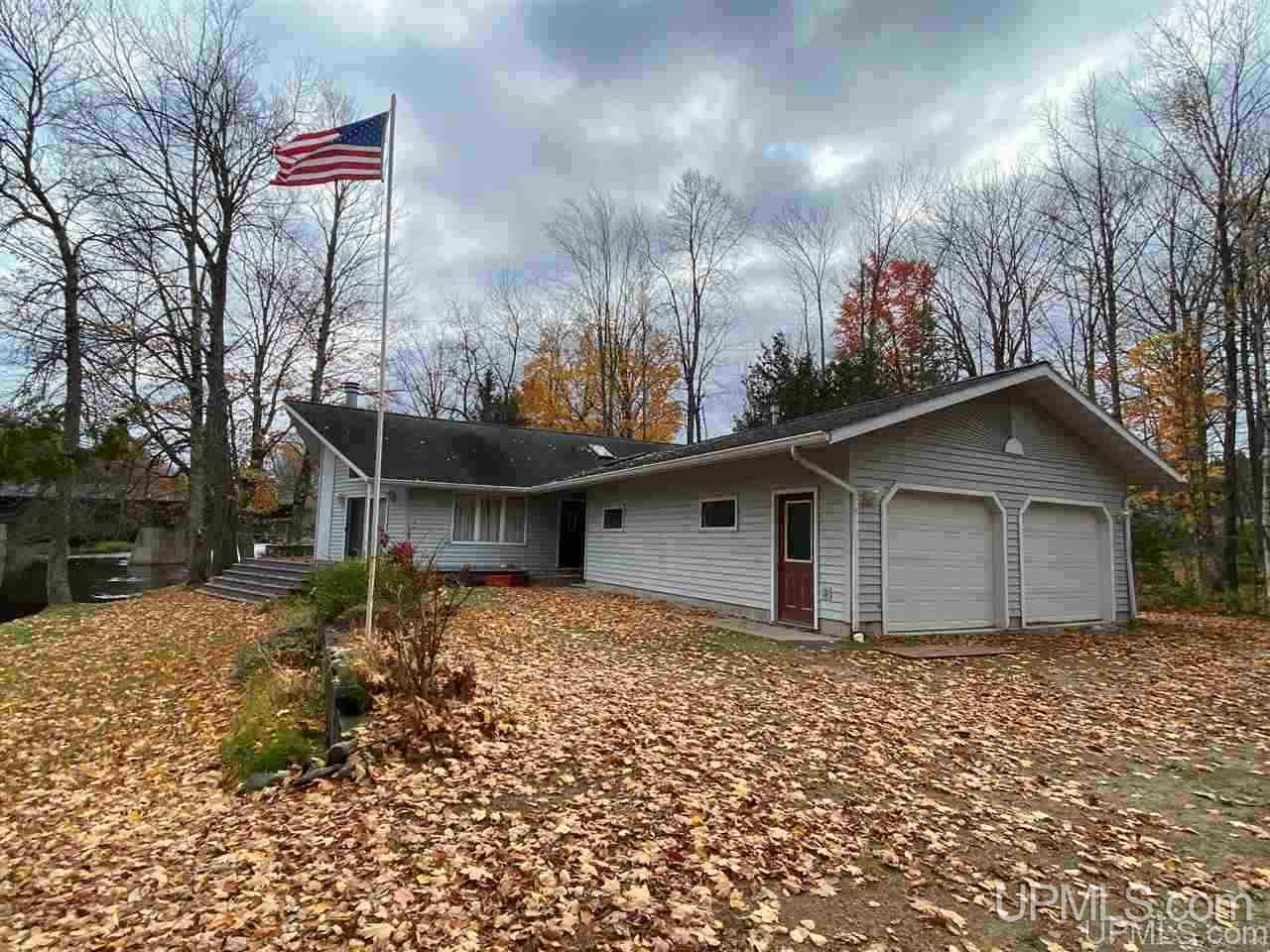 5828 G5 Road Escanaba, MI 49829 - Photo 2 of 19