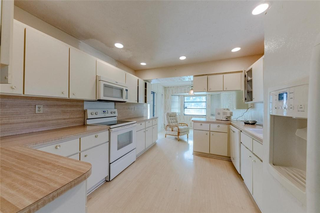 19512 Sedgefield Terrace Boca Raton, FL 33498 - Photo 6 of 9 Photo 6