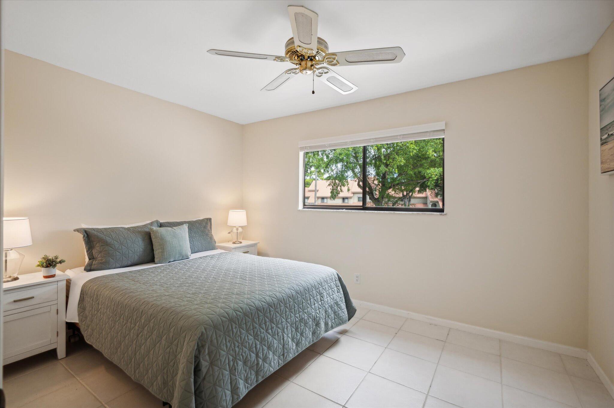 5750 Coach House Circle, Unit G Boca Raton, FL 33486 - Photo 13 of 19 13-Holtzheuser-5750 Coach House Cir G-13