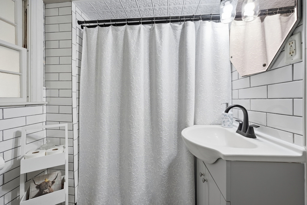 16 Brigham Road Paxton, MA 01612 - Photo 18 of 42 Gallery Image 18