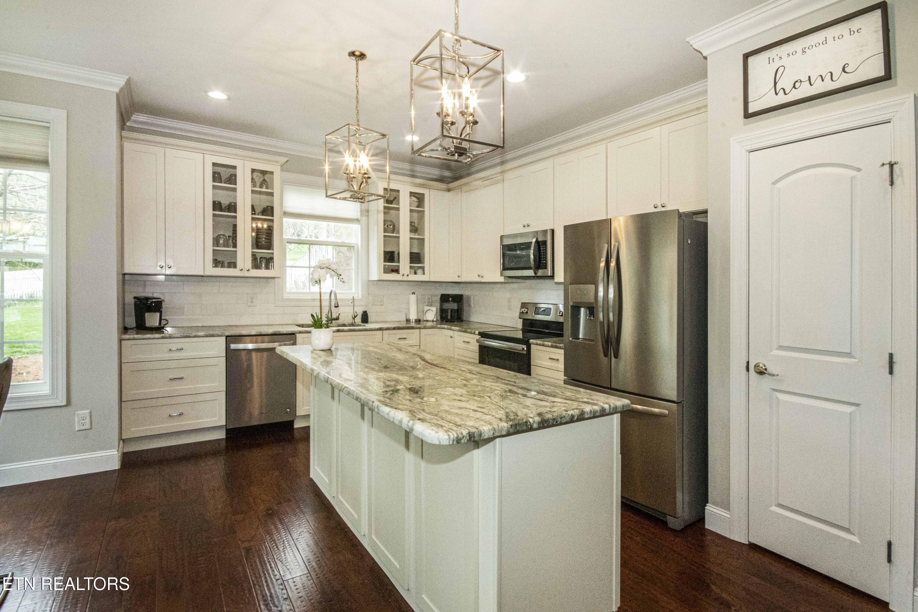 113 Inola Place Loudon, TN 37774 - Photo 13 of 42 Kitchen