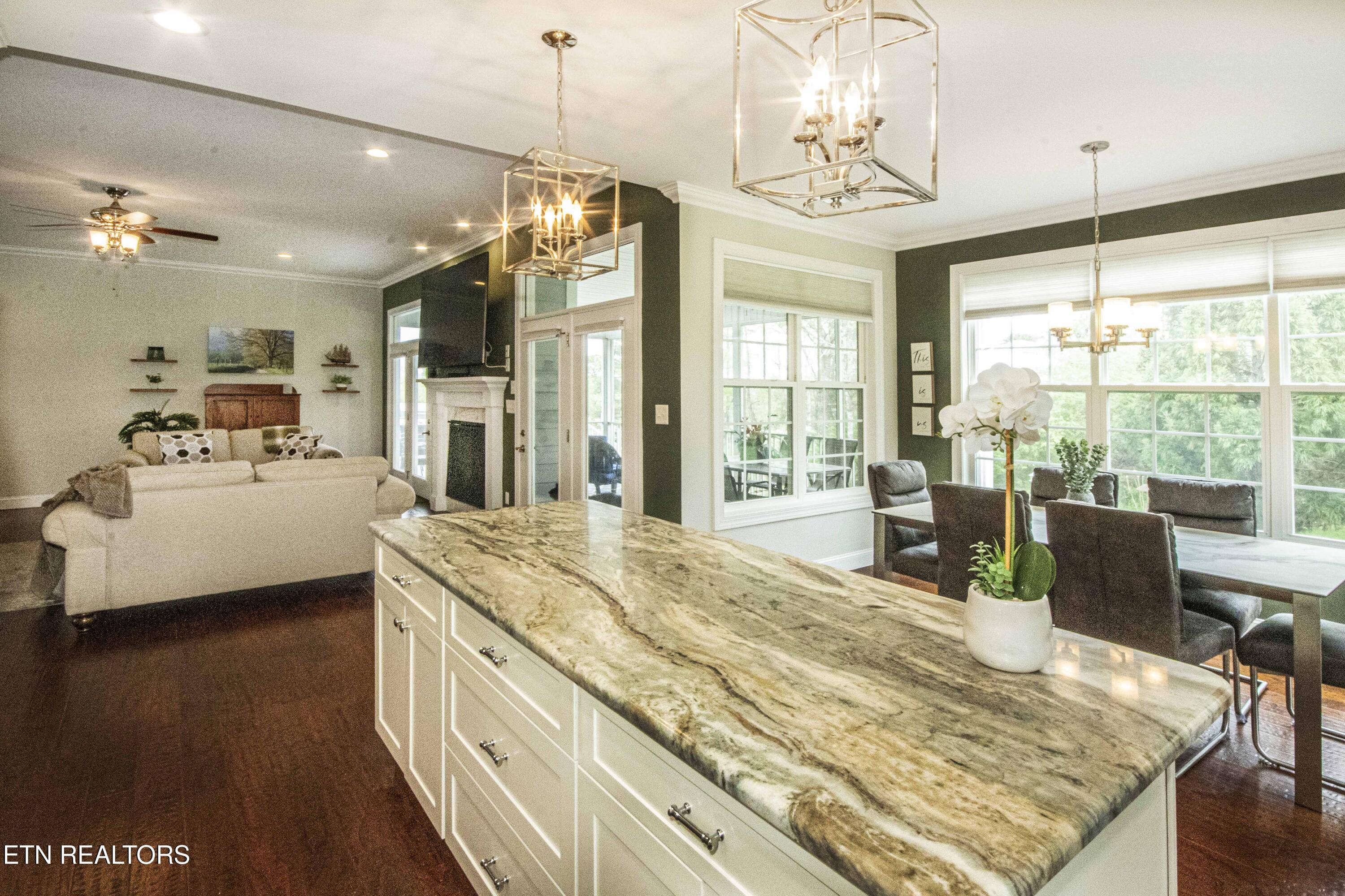 113 Inola Place Loudon, TN 37774 - Photo 18 of 42 Kitchen/Dining/Living Room