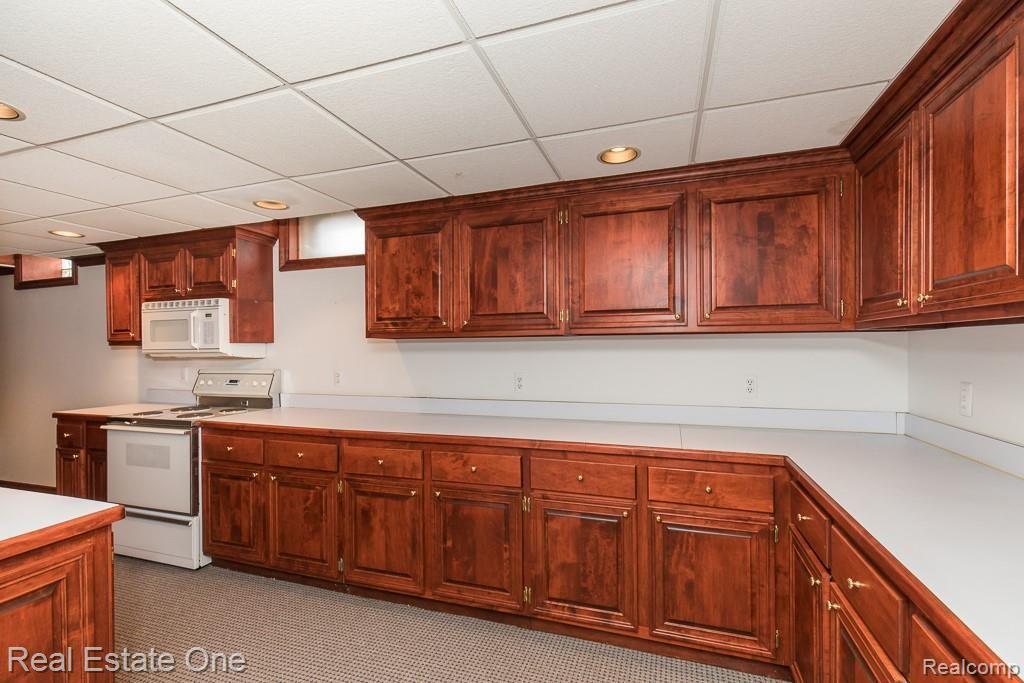 3436 Summit Ridge Drive Rochester Hills, MI 48306 - Photo 30 of 32