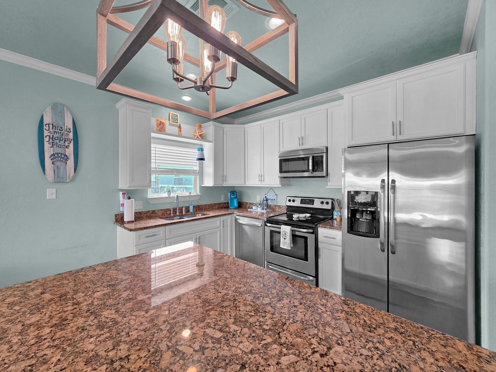 979 Palm Ridge Drive Crystal Beach, TX 77650 - Photo 12 of 43
