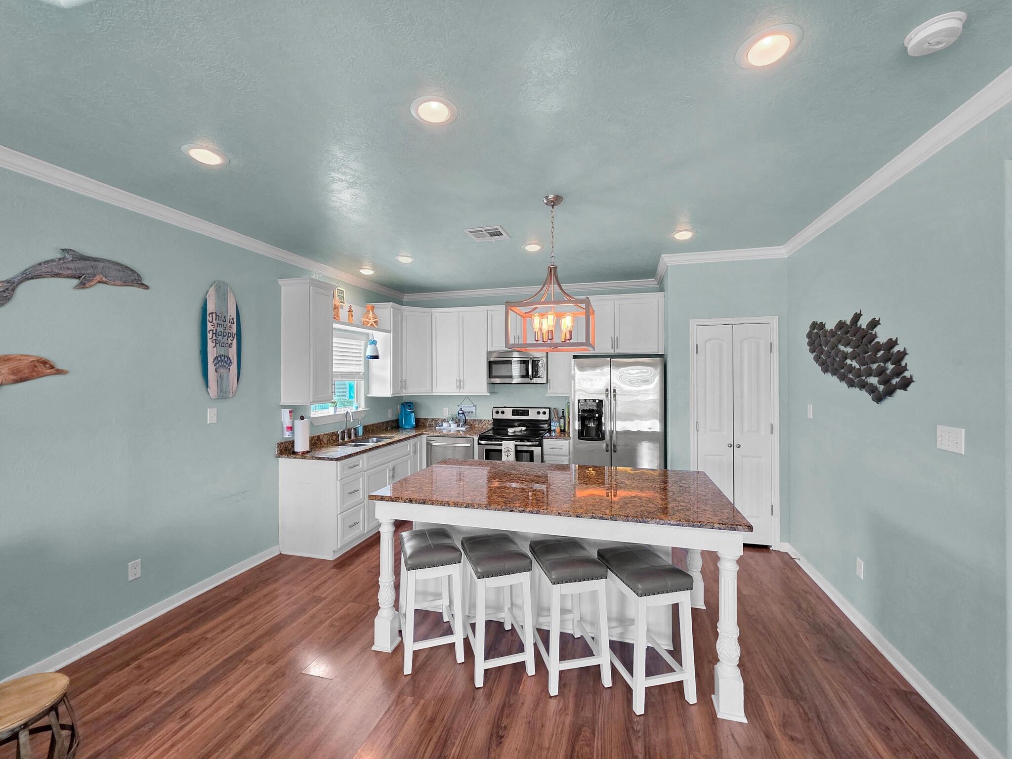 979 Palm Ridge Drive Crystal Beach, TX 77650 - Photo 13 of 43