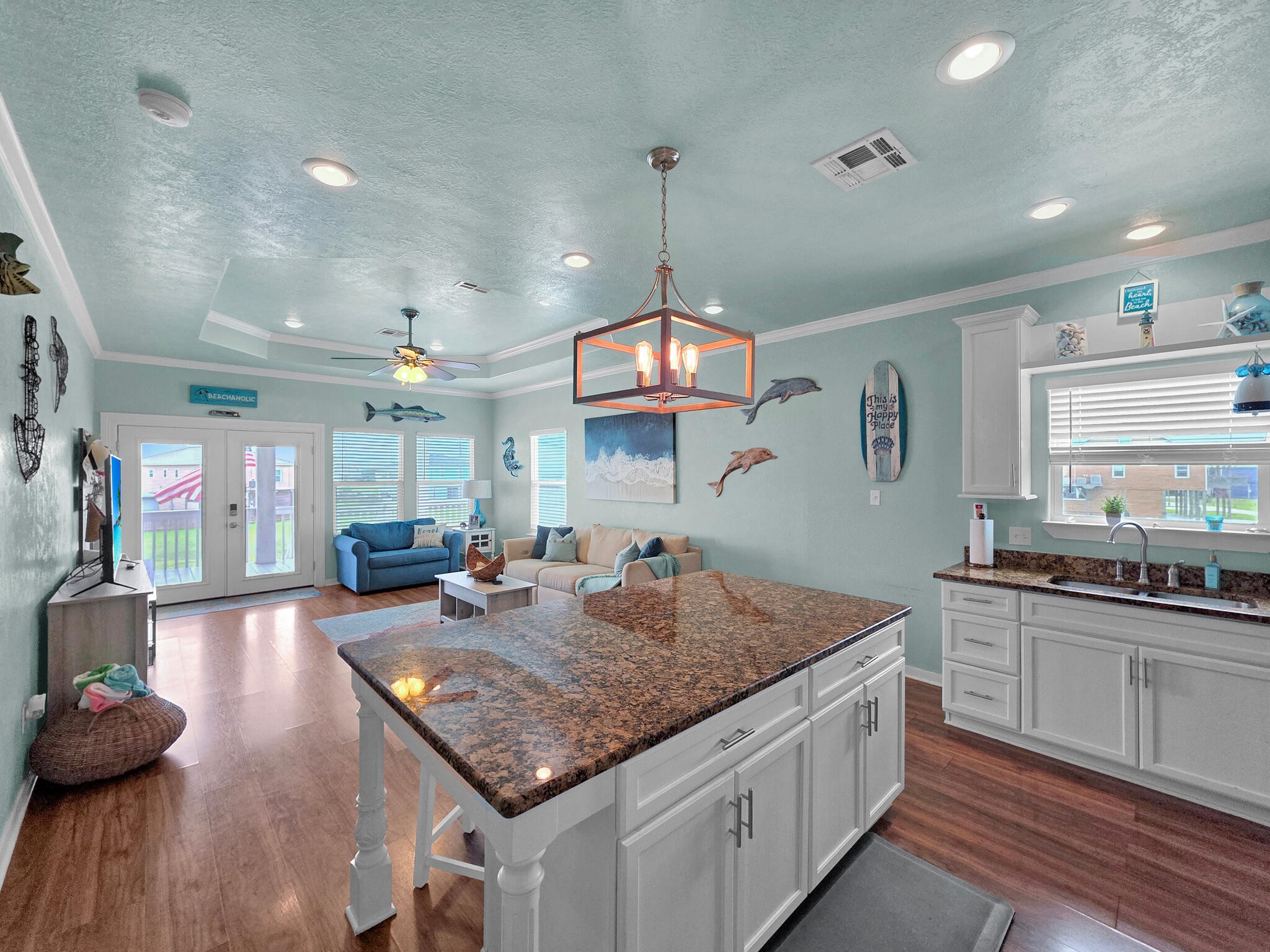 979 Palm Ridge Drive Crystal Beach, TX 77650 - Photo 14 of 43