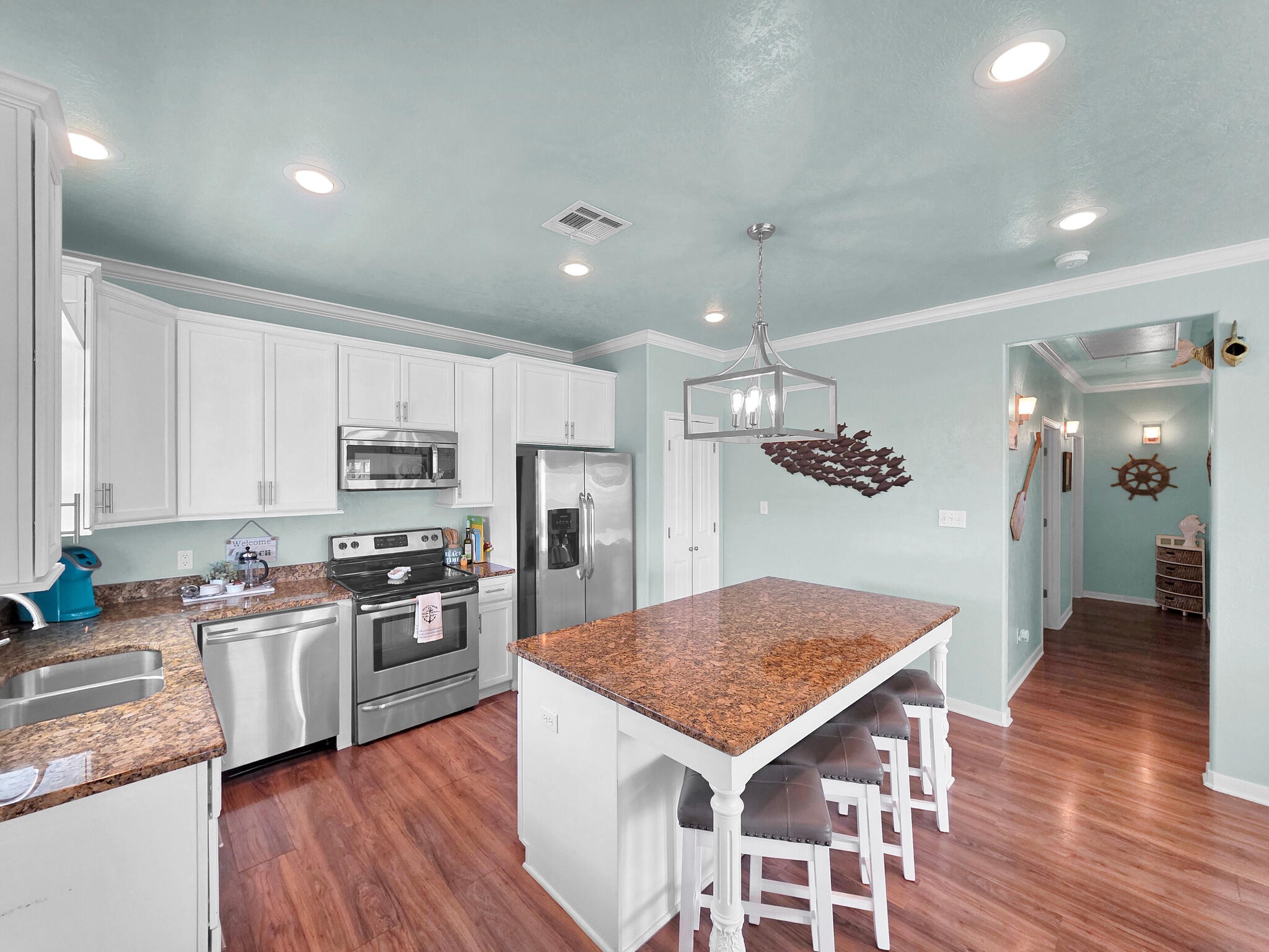 979 Palm Ridge Drive Crystal Beach, TX 77650 - Photo 15 of 43