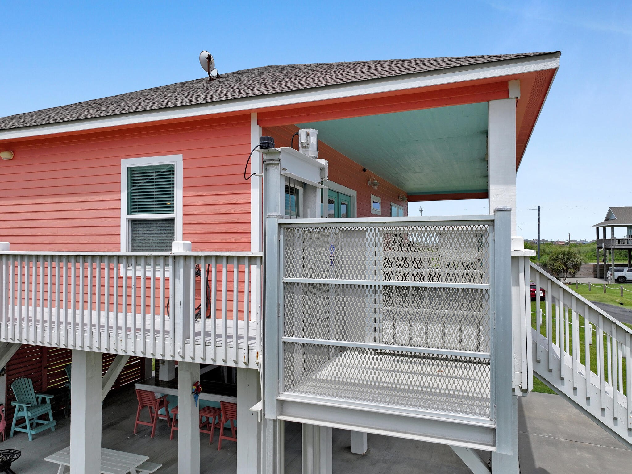 979 Palm Ridge Drive Crystal Beach, TX 77650 - Photo 7 of 43