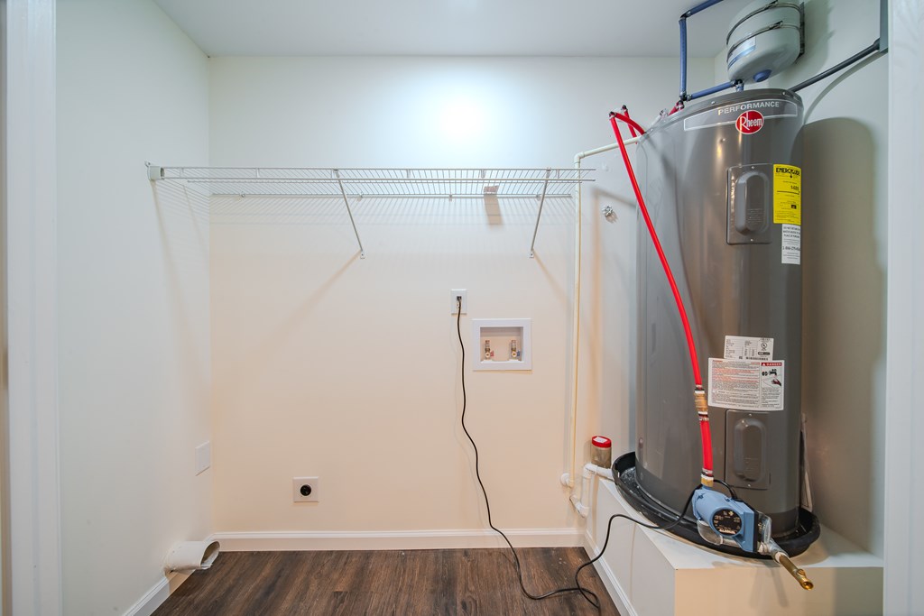 4410 Forrest Road Columbus, GA 31907 - Photo 14 of 30 a view of a room with gym equipment