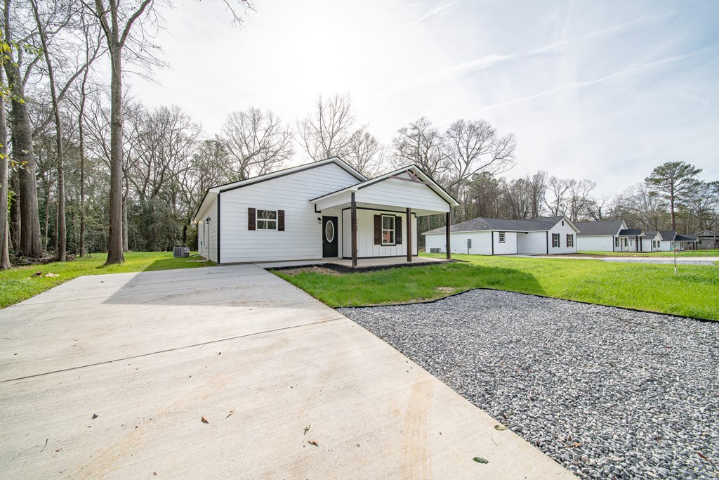 4410 Forrest Road Columbus, GA 31907 - Photo 3 of 30 a view of outdoor space with a garden