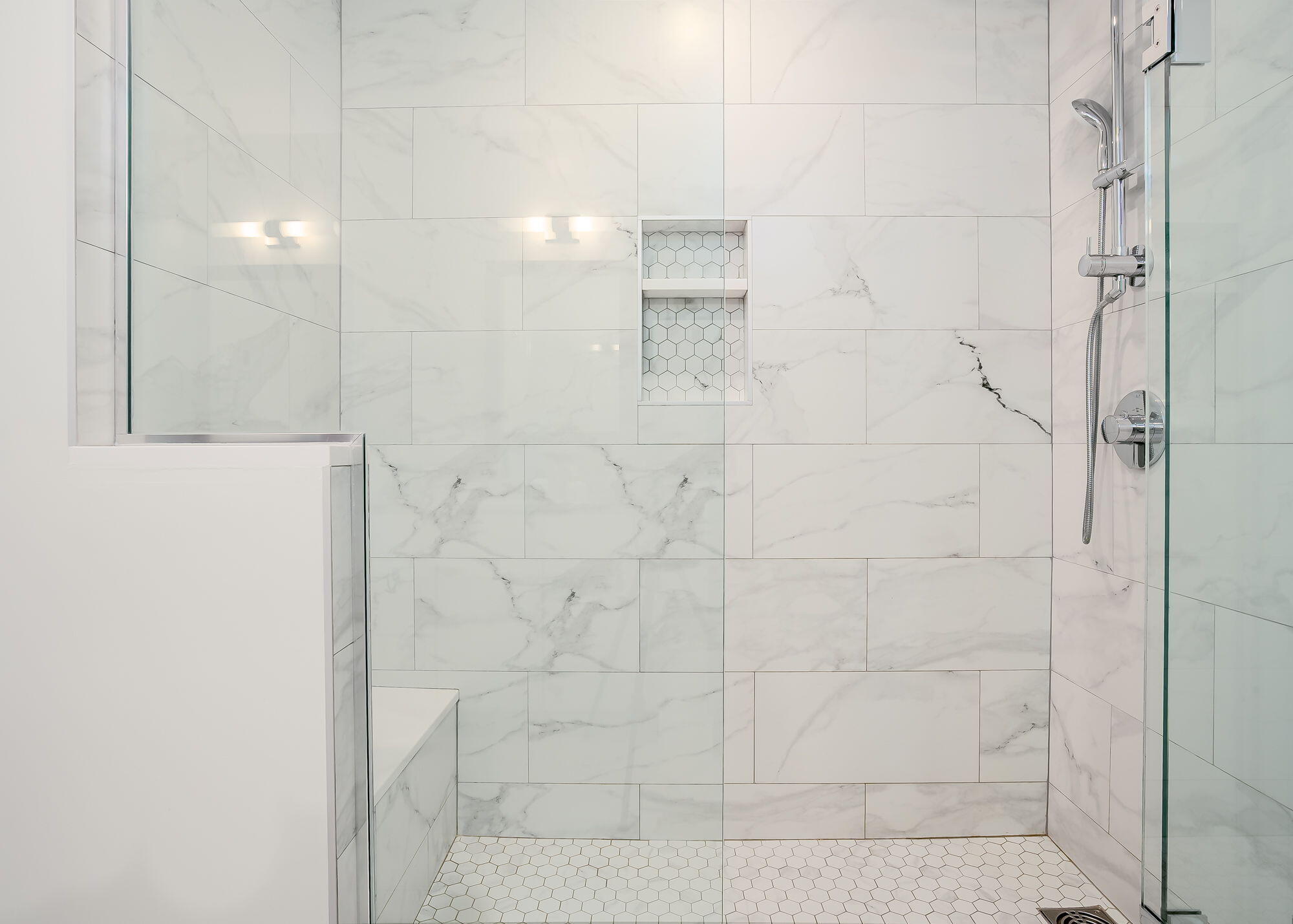 387 Commercial Street, Unit 322 Portland, ME 04101 - Photo 17 of 37 Primary bathroom