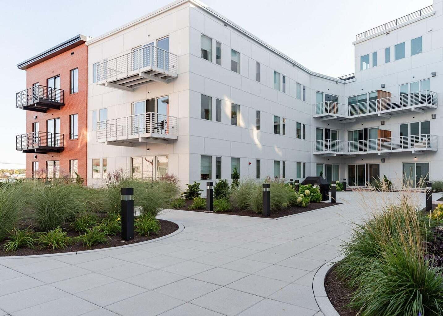 387 Commercial Street, Unit 322 Portland, ME 04101 - Photo 26 of 37 Common Courtyard