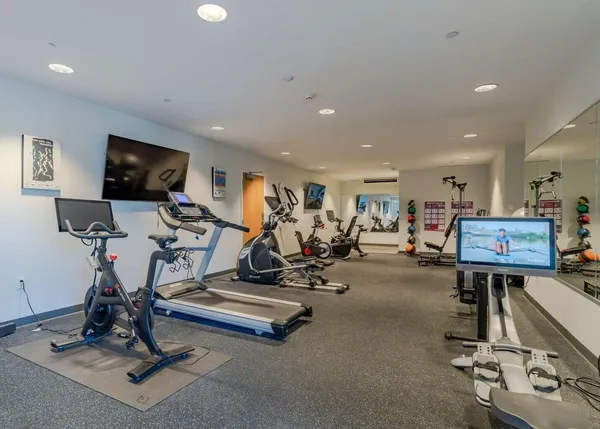 $1,925,000 | 387 Commercial Street, Unit 322, Portland, ME 04101