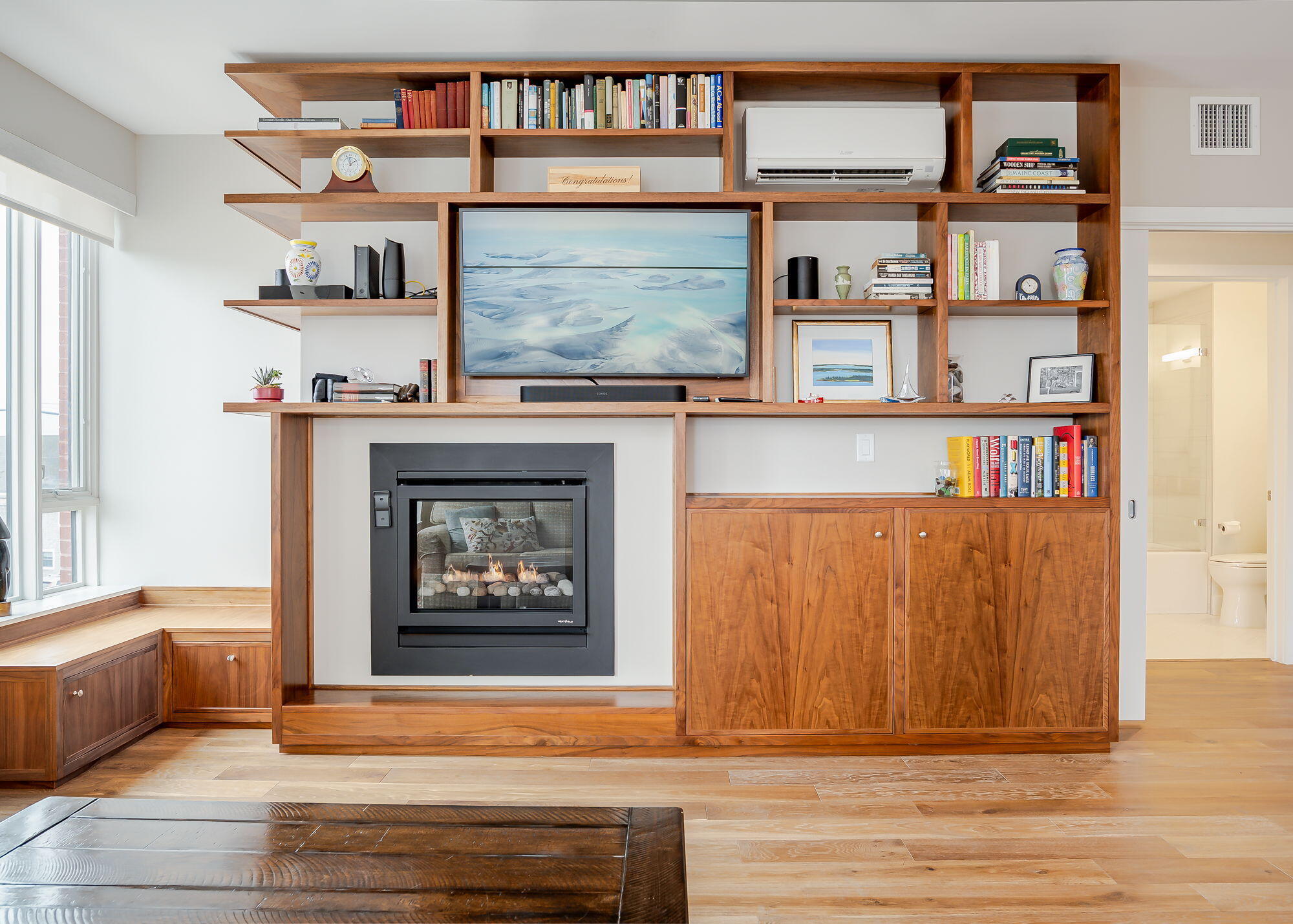 387 Commercial Street, Unit 322 Portland, ME 04101 - Photo 5 of 37 Custom built-in