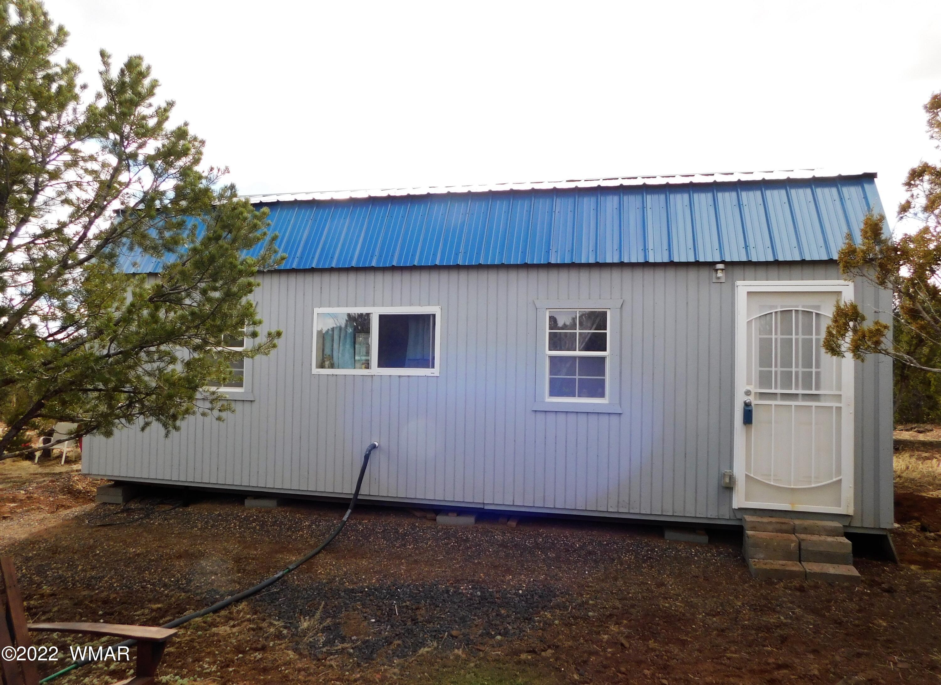 47 McPherson Road Vernon, AZ 85940 - Photo 3 of 14