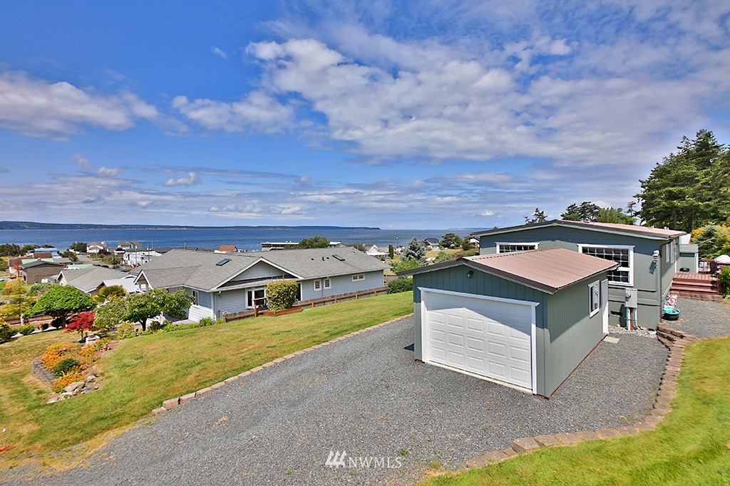 275 Kai Road Freeland, WA 98249 - Photo 3 of 22 Gallery Image 3