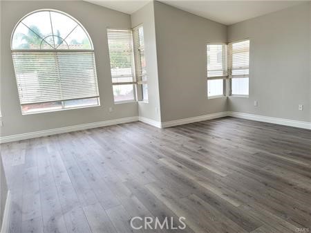 45617 Corte Montril Temecula, CA 92592 - Photo 31 of 50 an empty room that has a window