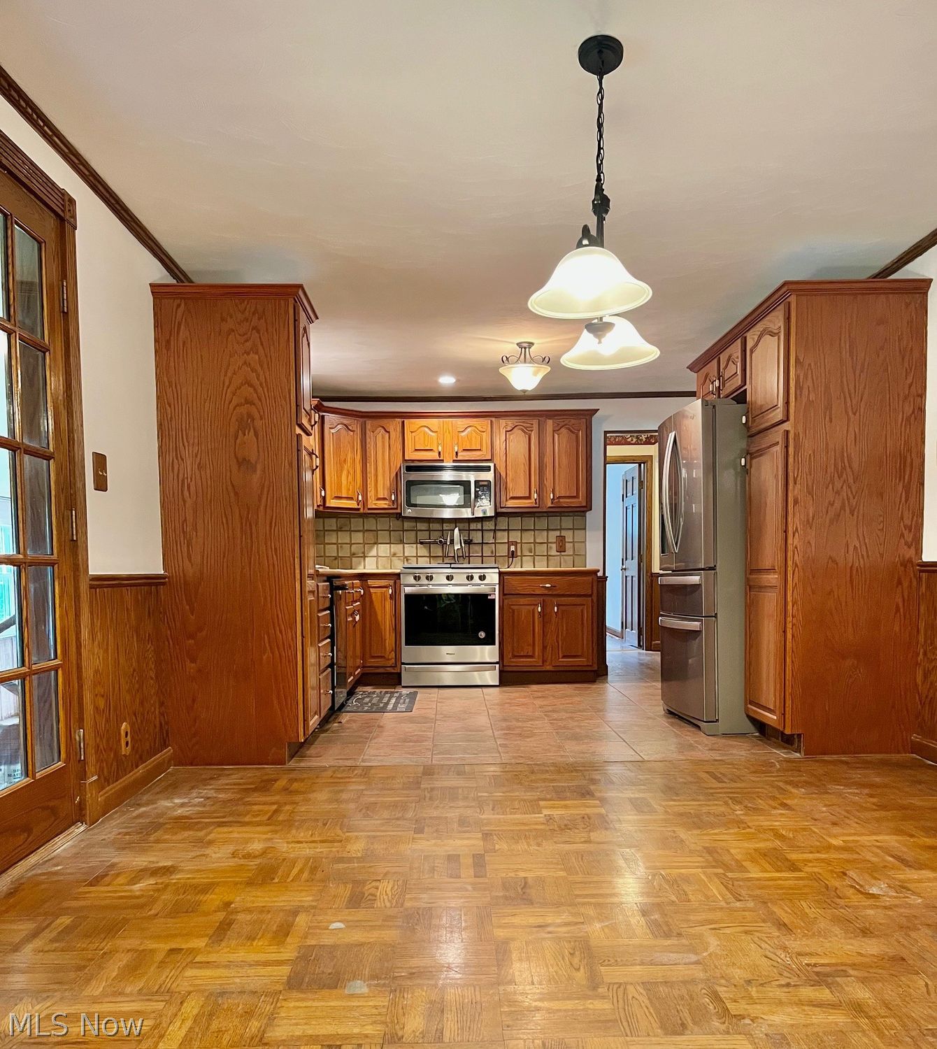 4102 Leewood Road Stow, OH 44224 - Photo 6 of 15 Kitchen Dining area