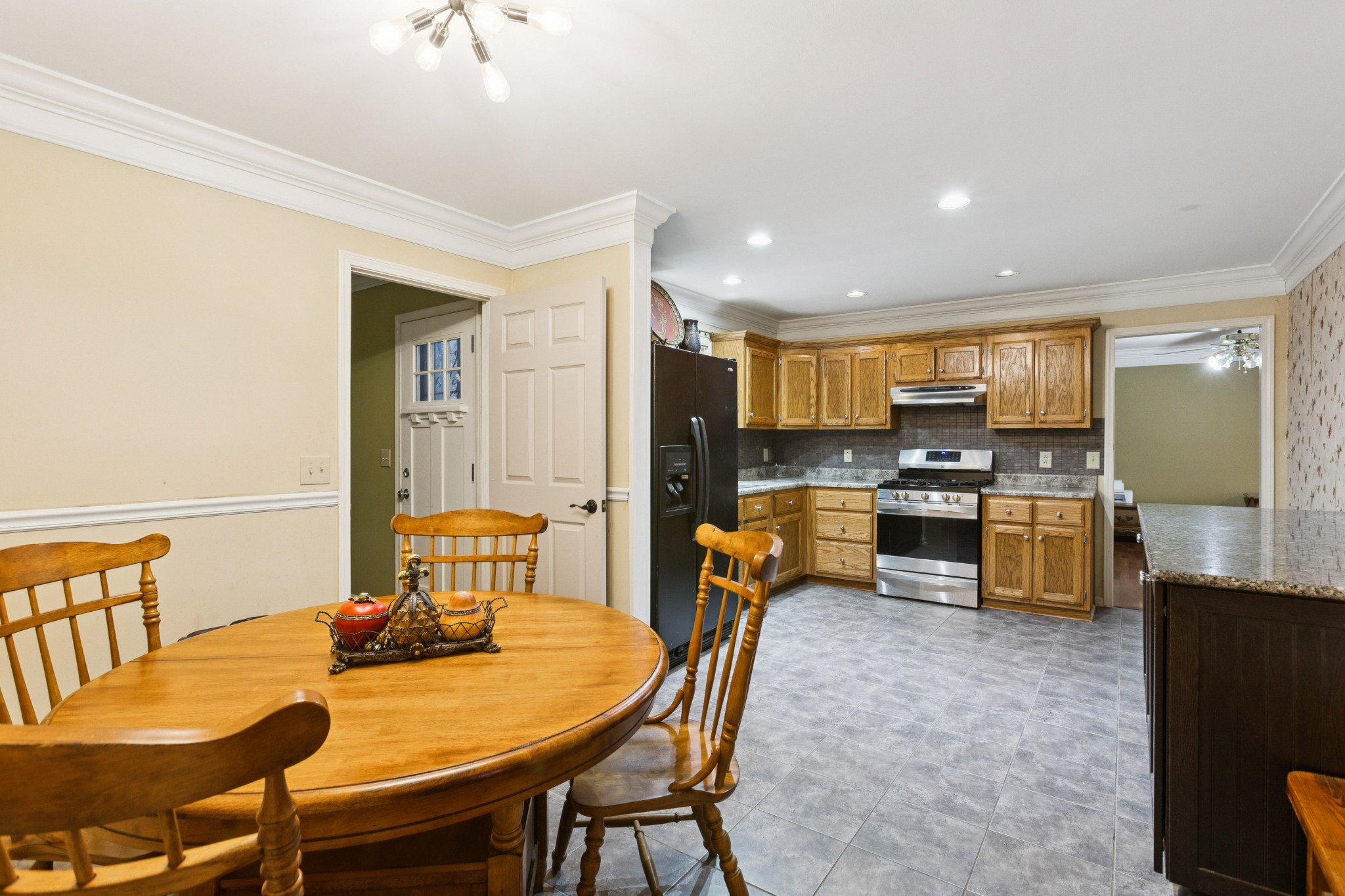 399 Marion Court Springfield, TN 37172 - Photo 6 of 25 Gallery Image 6