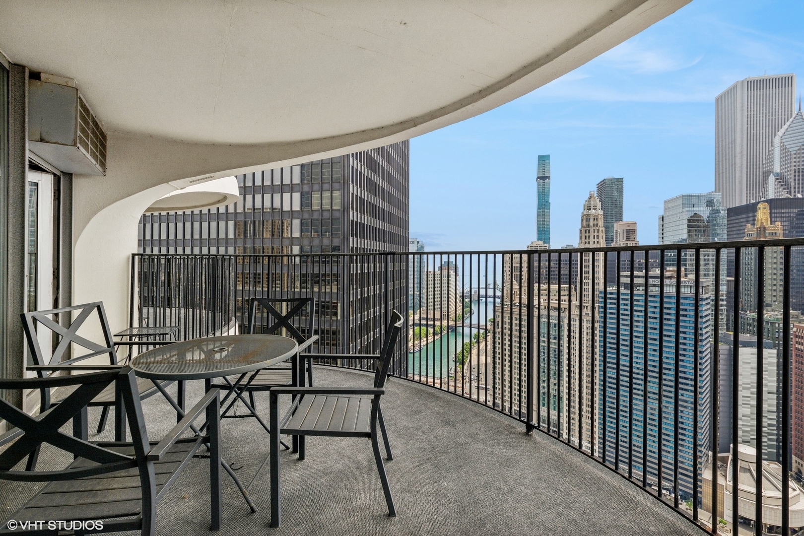 300 North State Street, Unit 44324433 Chicago, IL 60654 - Photo 21 of 32