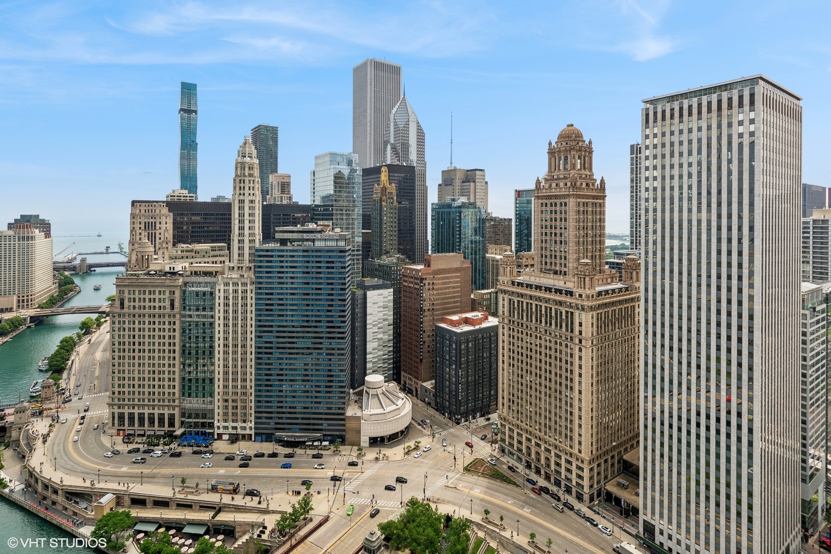 300 North State Street, Unit 44324433 Chicago, IL 60654 - Photo 22 of 32