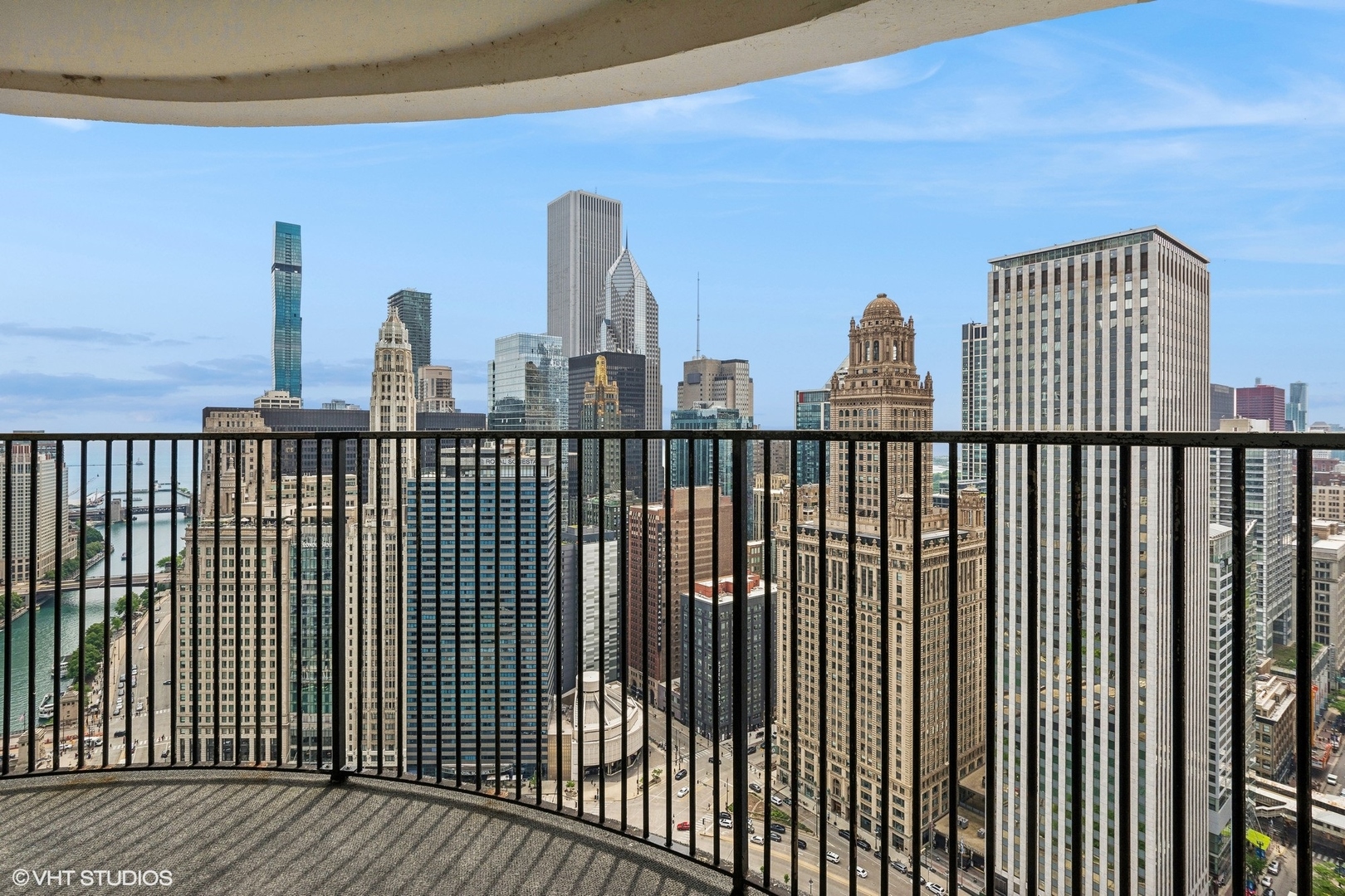 300 North State Street, Unit 44324433 Chicago, IL 60654 - Photo 24 of 32