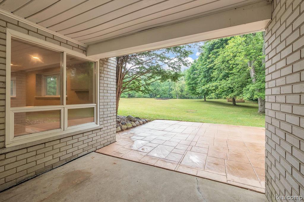 30540 Pear Ridge Farmington Hills, MI 48334 - Photo 38 of 66