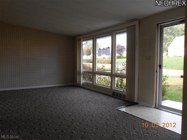 820 Lakeview Avenue Northwest Canton, OH 44708 - Photo 3 of 11 Gallery Image 3