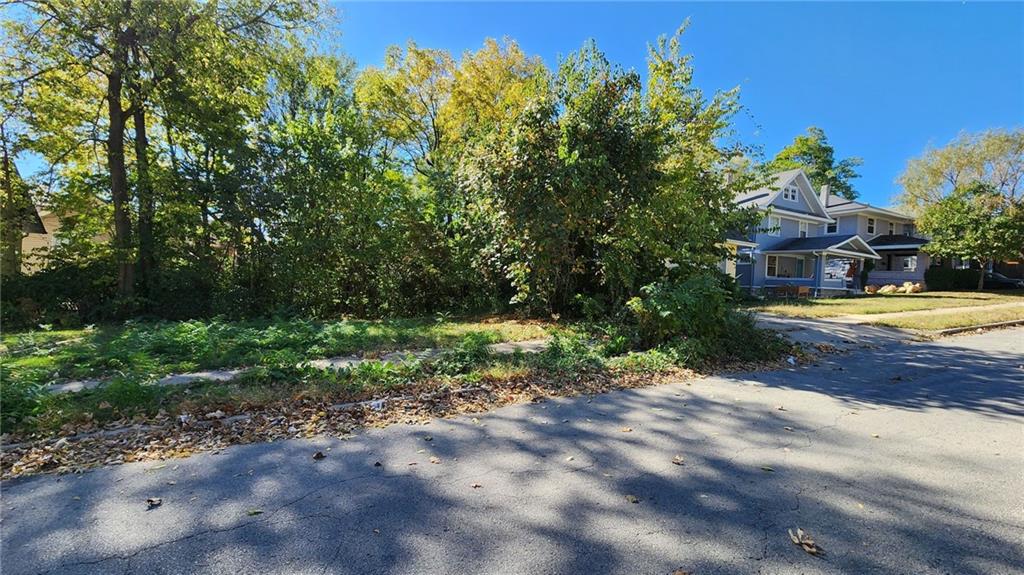 1331 East 28th Street Kansas City, MO 64109 - Photo 3 of 3