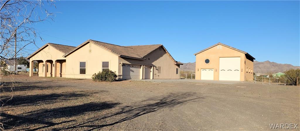 3600 Maverick Road Golden Valley, AZ 86413 - Photo 1 of 85