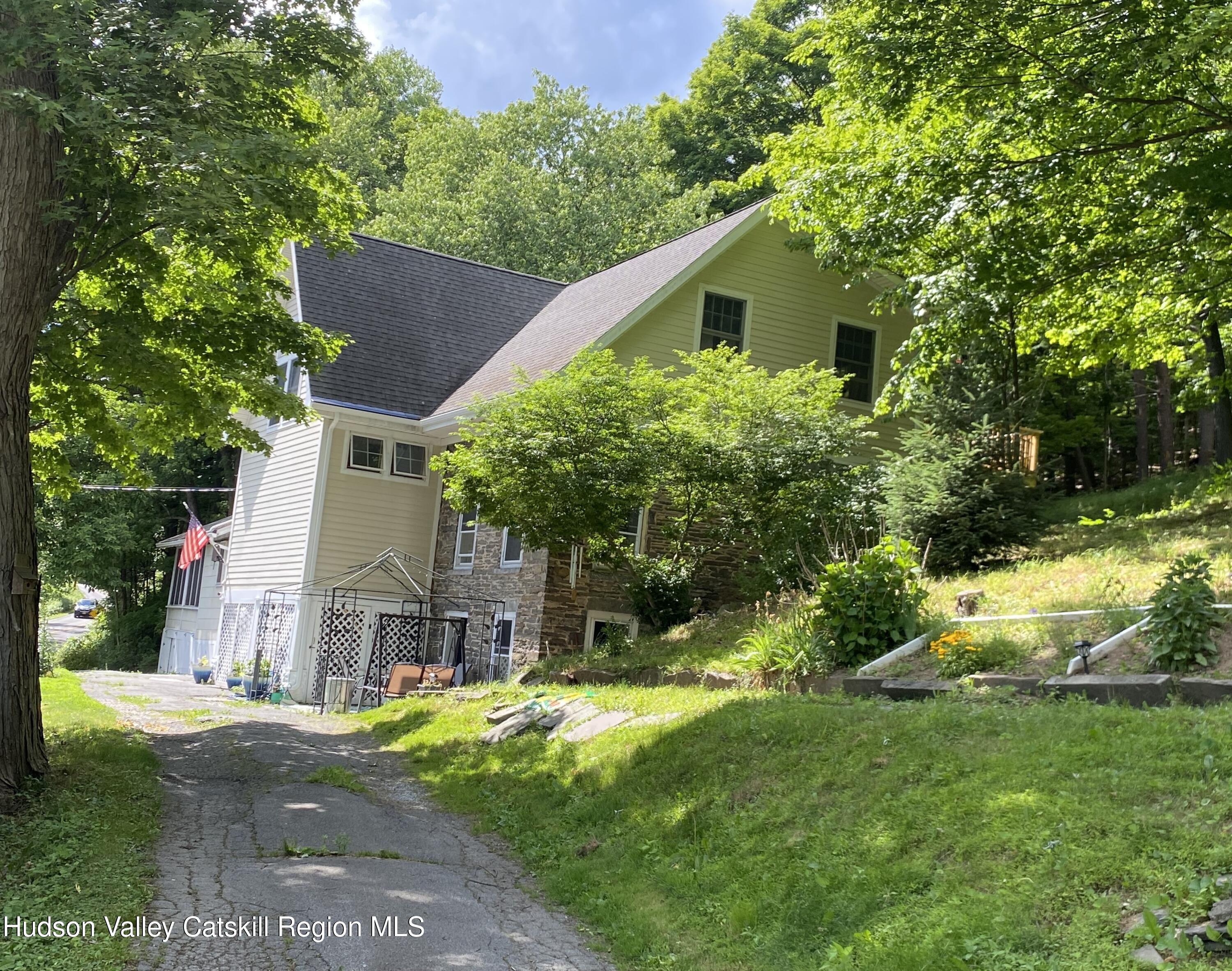 696 Sawkill Road Kingston, NY 12401 - Photo 3 of 48 saw696-18