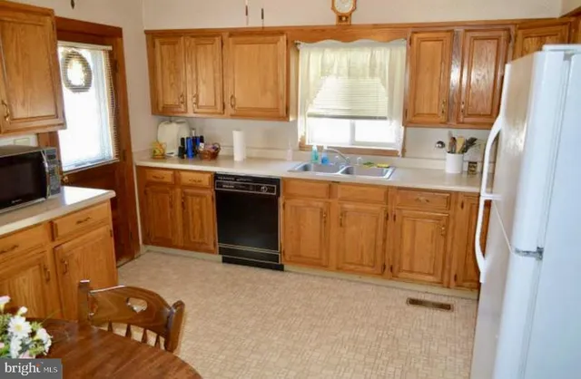 $109,500 | 135 West 3rd Street, Cumberland, MD 21502