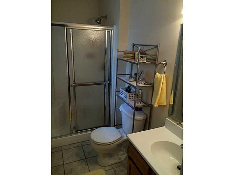 102 Ayleshire Road Butler, PA 16001 - Photo 14 of 25 Master Bath/Spa.