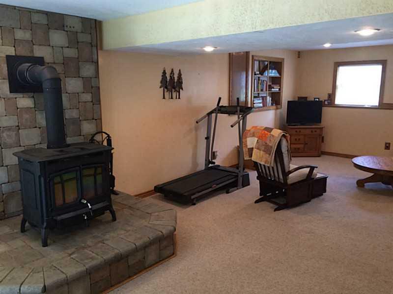 102 Ayleshire Road Butler, PA 16001 - Photo 22 of 25 Family Room.