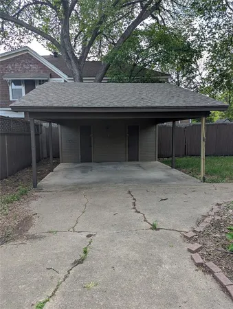 $3,600 | 4526 Reiger Avenue, Dallas, TX 75246