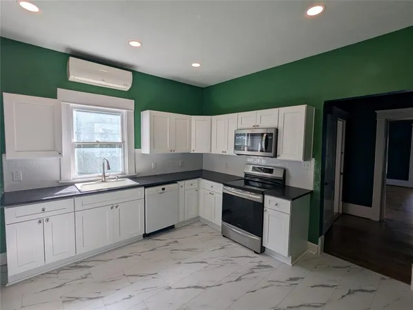 $3,600 | 4526 Reiger Avenue, Dallas, TX 75246