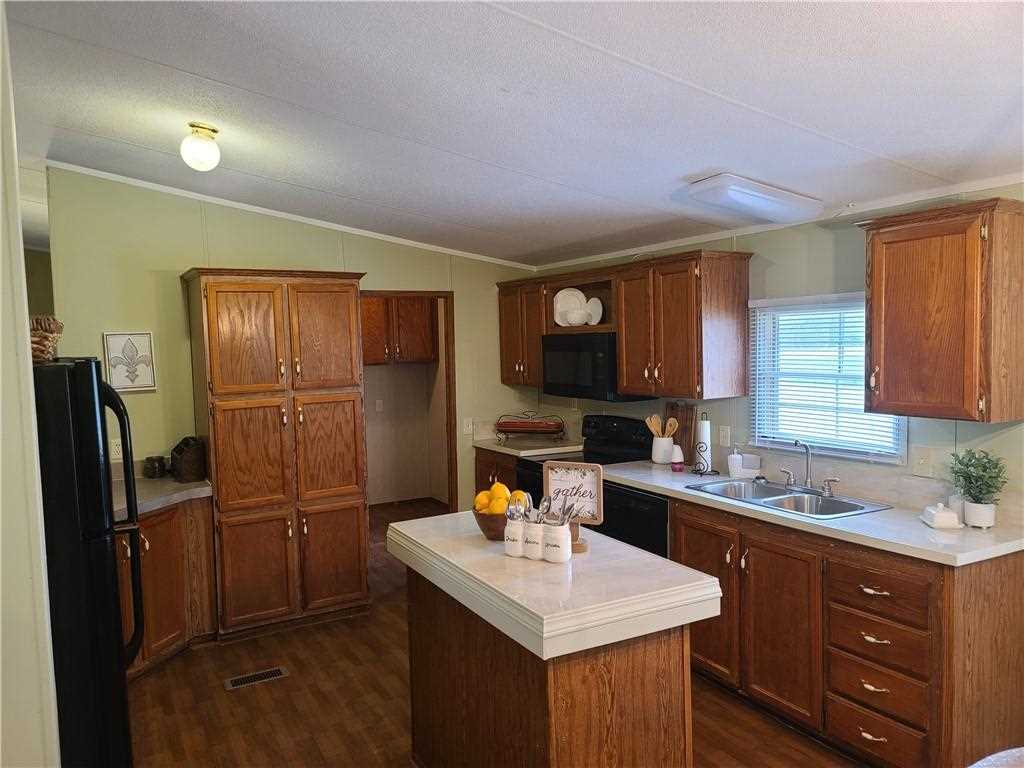 2010 Airbase Road Alexandria, LA 71303 - Photo 13 of 25 Gallery Image 13