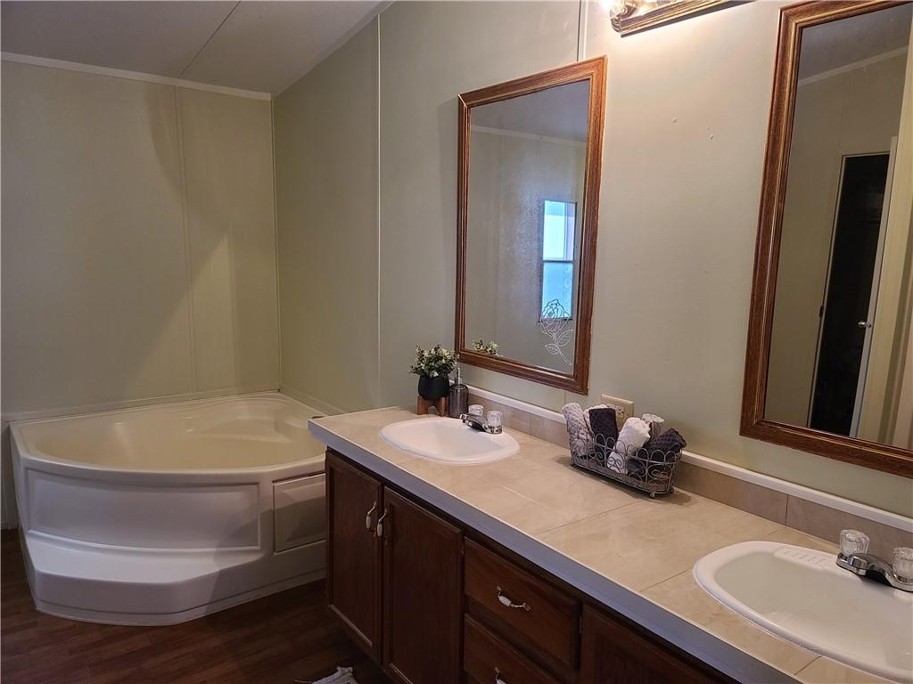 2010 Airbase Road Alexandria, LA 71303 - Photo 9 of 25 Gallery Image 9