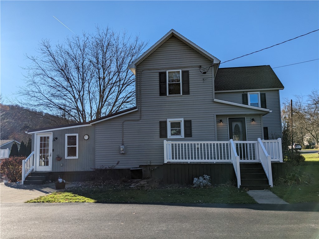 426 Derrick Road Bradford, PA 16701 - Photo 3 of 34