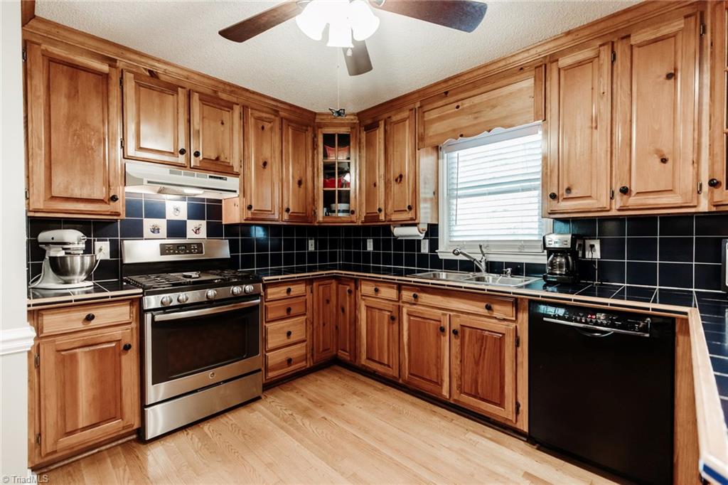 2809 Spencers Grove Road Browns Summit, NC 27214 - Photo 11 of 30 Gallery Image 11