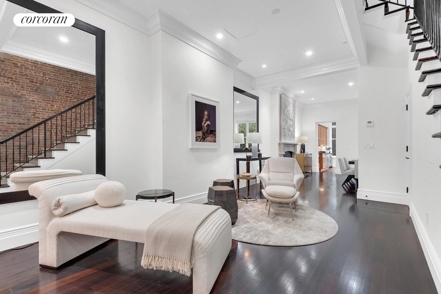 69 West 83rd Street Manhattan, NY 10024 - Photo 4 of 32