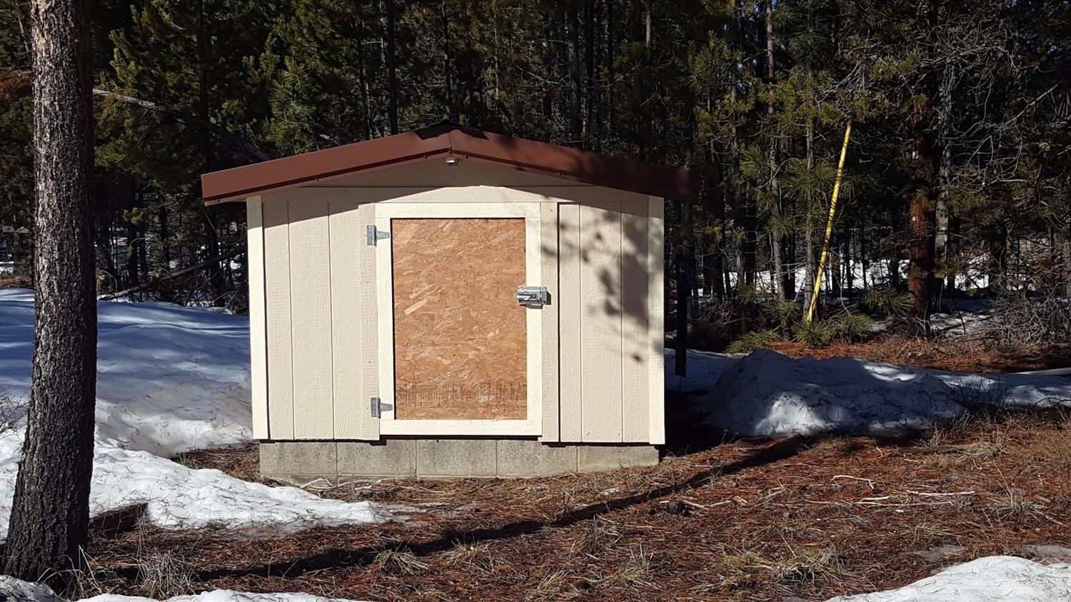 15782 Jackpine Road La Pine, OR 97739 - Photo 5 of 5 Well house 15782 Jackpine... shares with