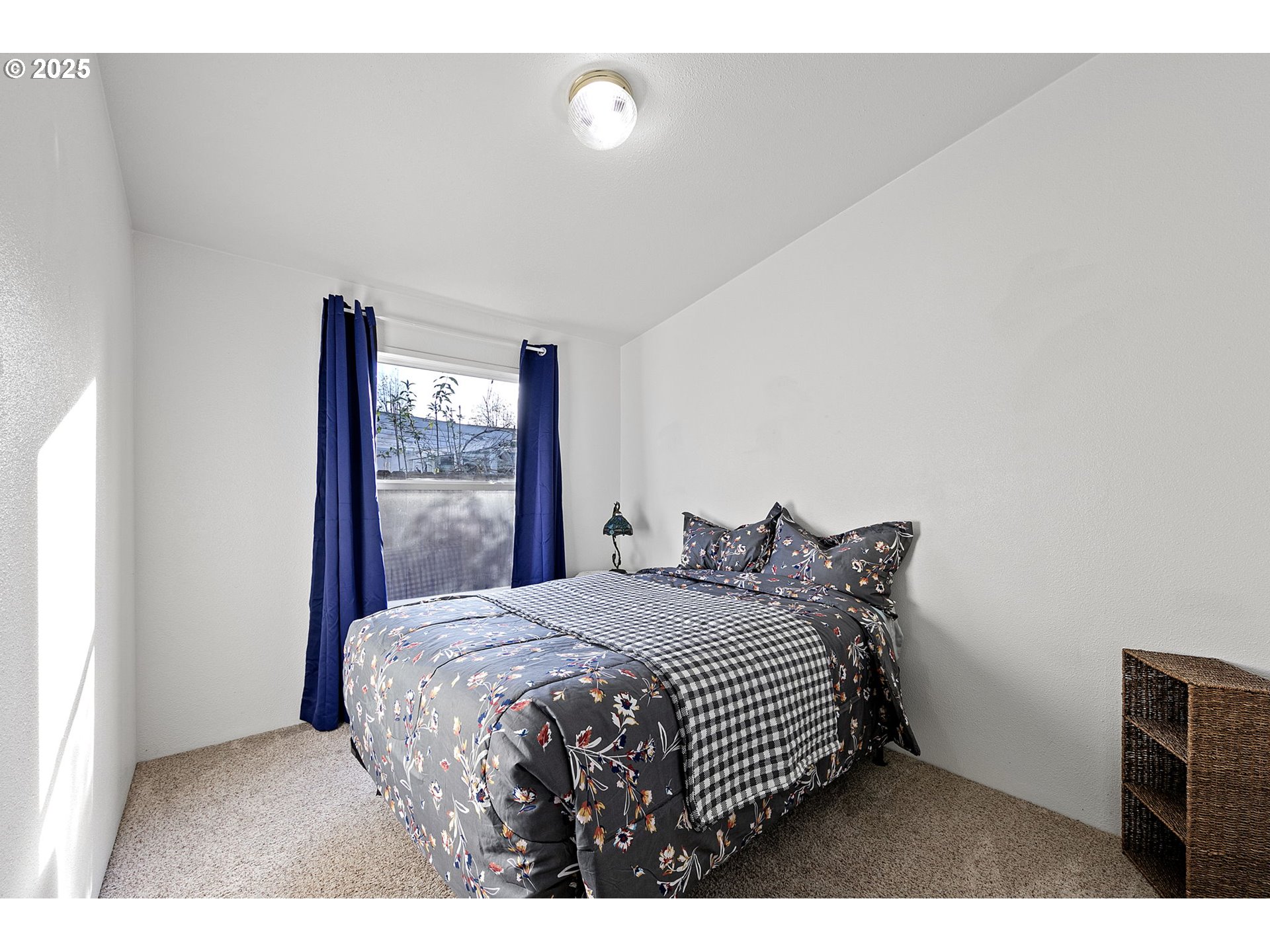 1306 David Avenue Eugene, OR 97404 - Photo 11 of 24