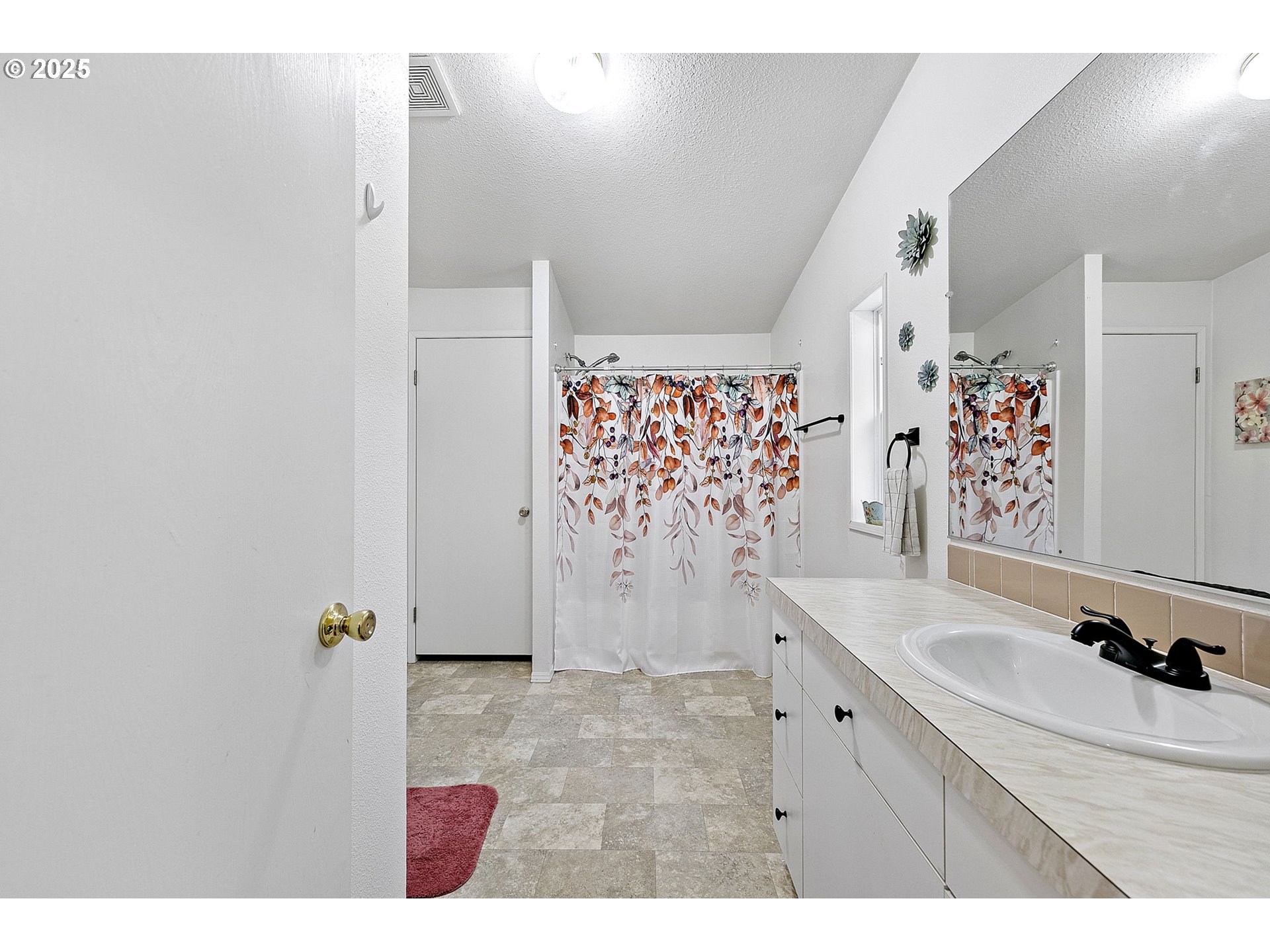 1306 David Avenue Eugene, OR 97404 - Photo 15 of 24