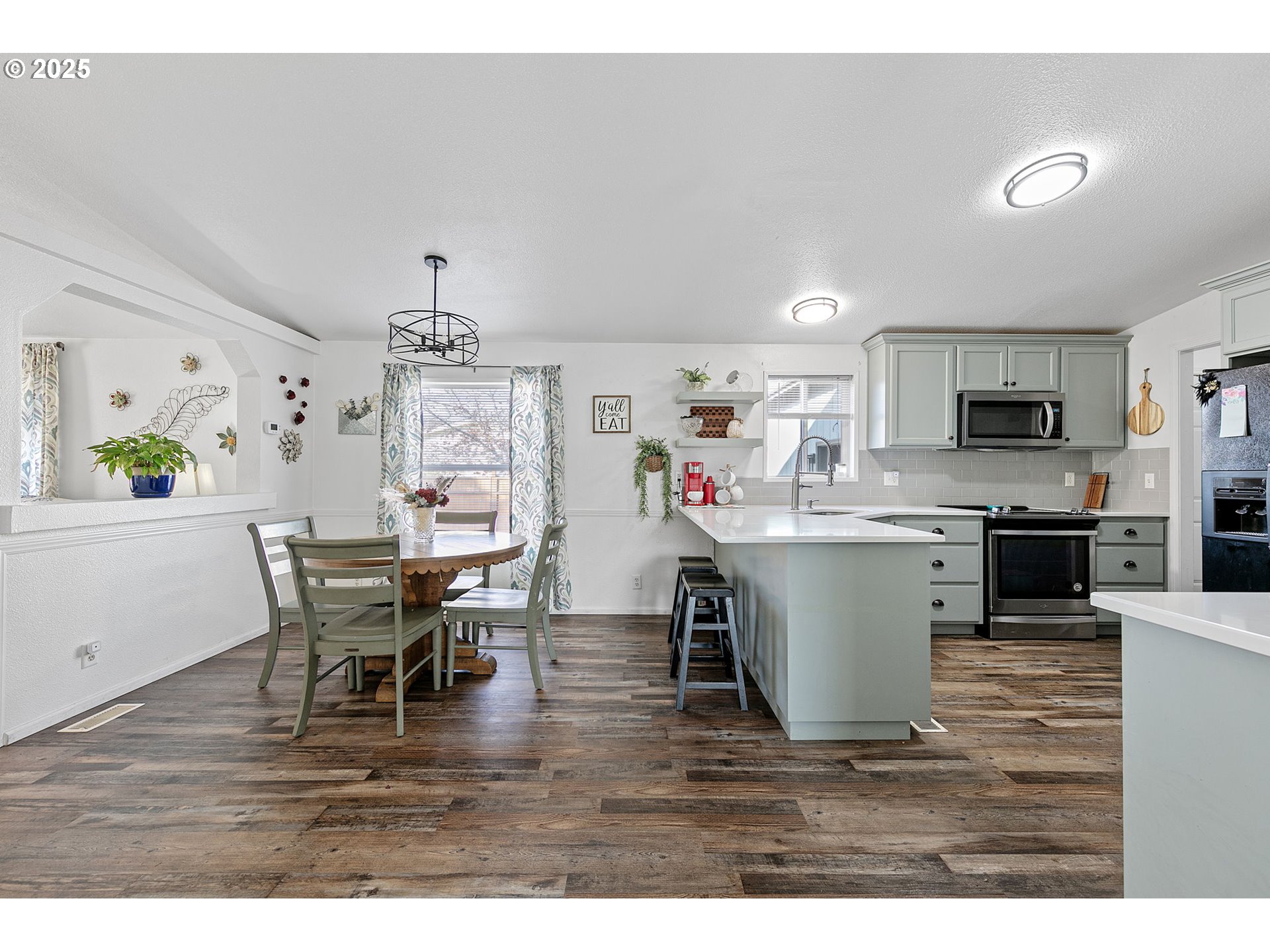 1306 David Avenue Eugene, OR 97404 - Photo 3 of 24