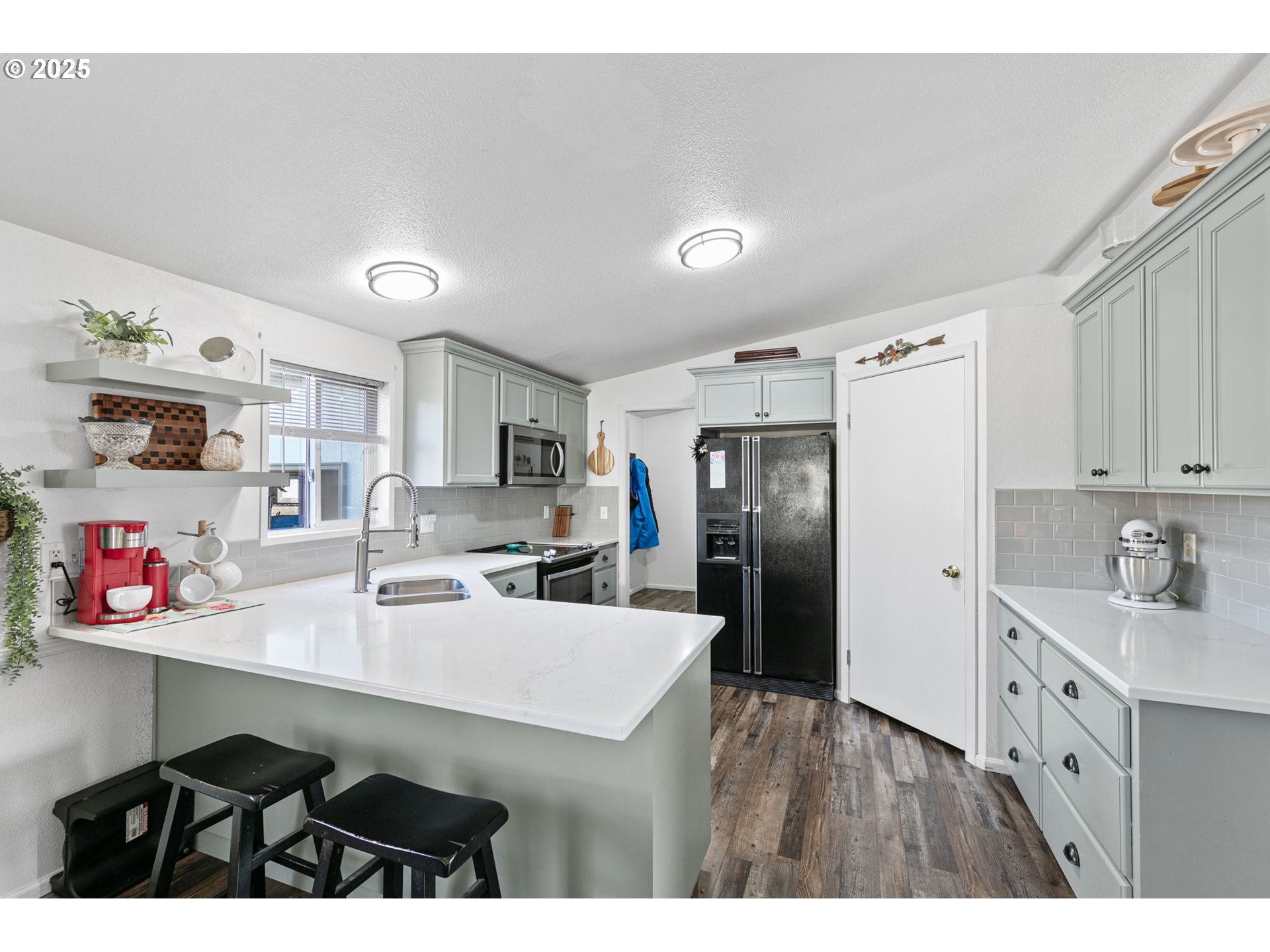 1306 David Avenue Eugene, OR 97404 - Photo 4 of 24