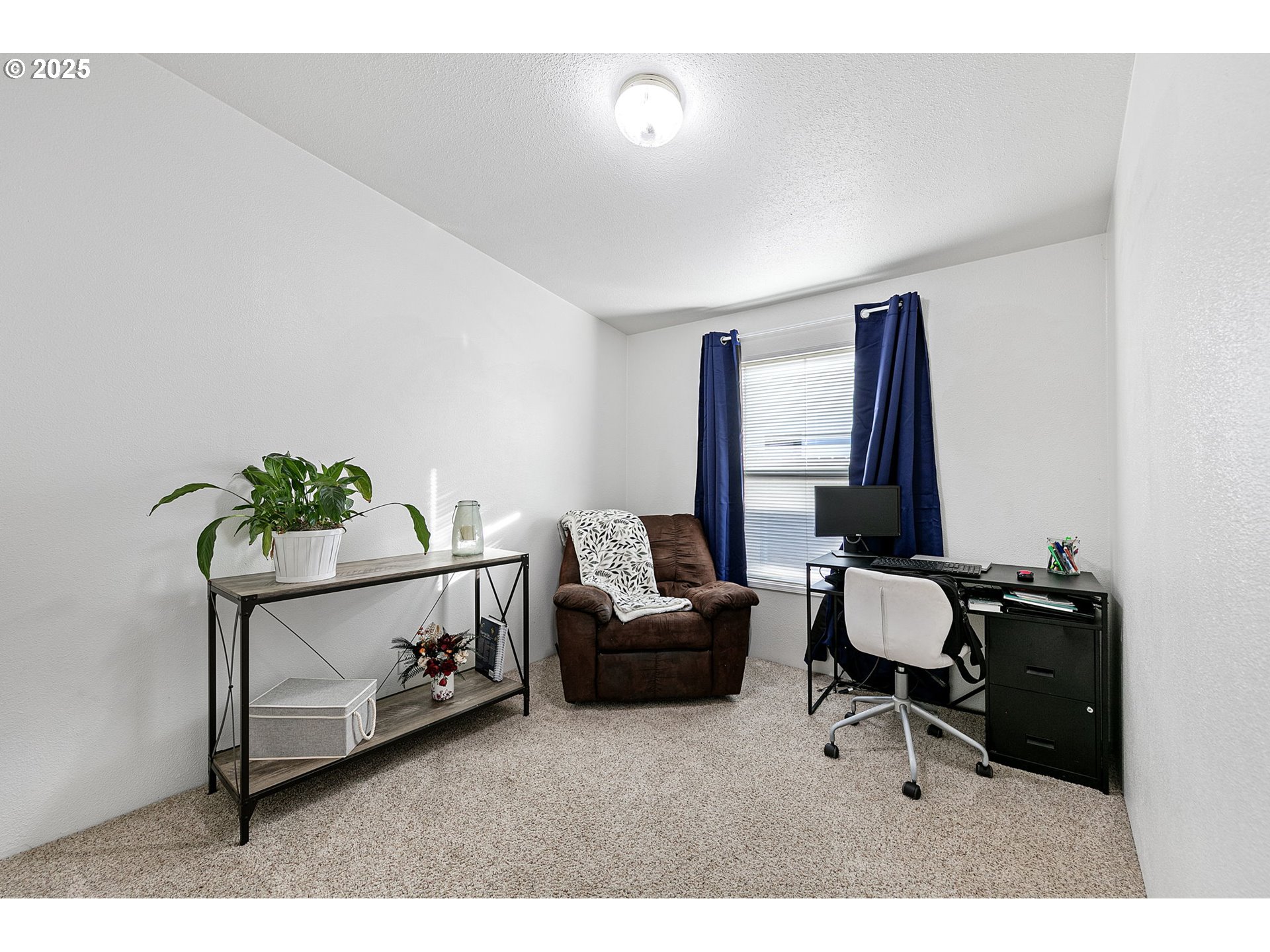 1306 David Avenue Eugene, OR 97404 - Photo 8 of 24