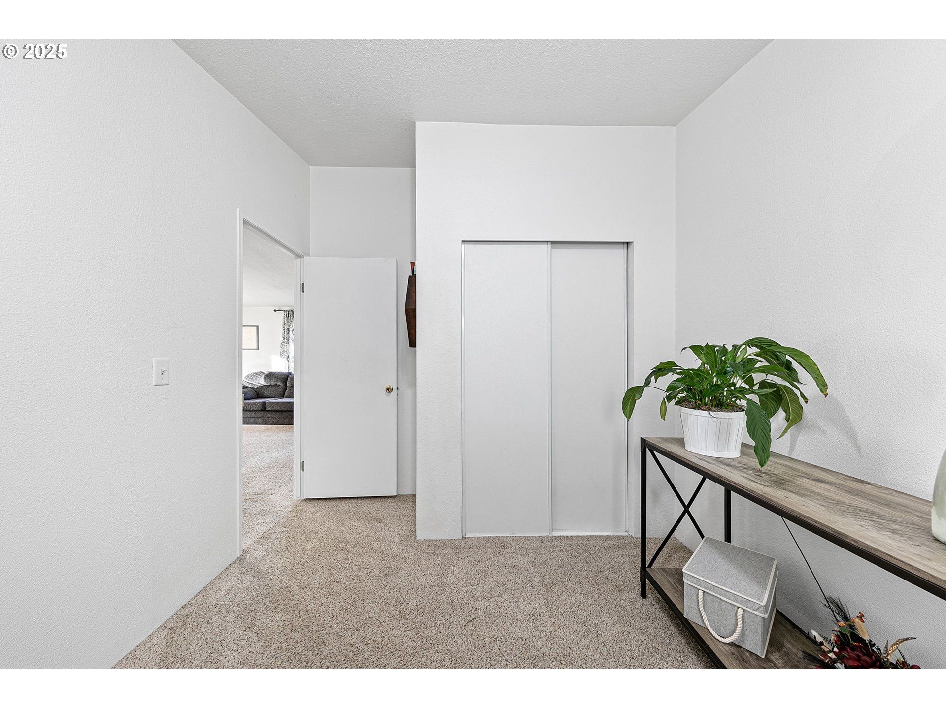 1306 David Avenue Eugene, OR 97404 - Photo 9 of 24